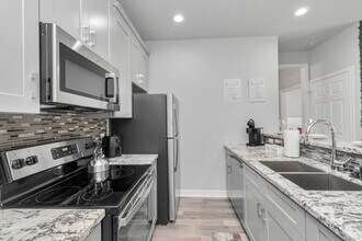 7823 Gladstone St in Houston, TX - Building Photo - Building Photo