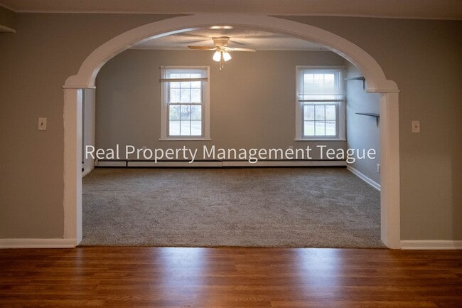 1 S Main St in Voorheesville, NY - Building Photo - Building Photo