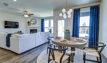 422 Hazeltine Rd in Red Oak, TX - Building Photo - Building Photo