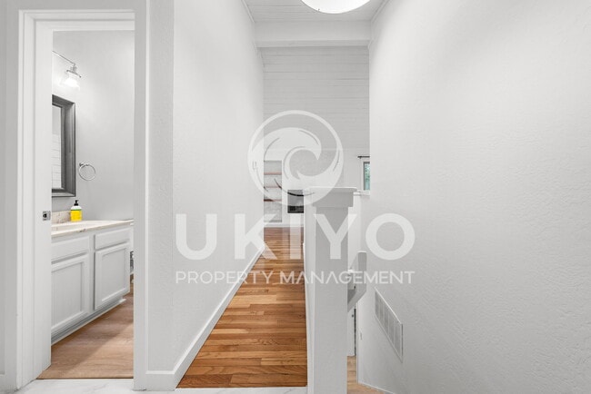 8655 Skyline Blvd in Oakland, CA - Building Photo - Building Photo