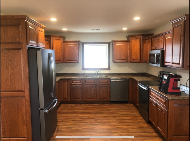 property at 1402 Maple Dr