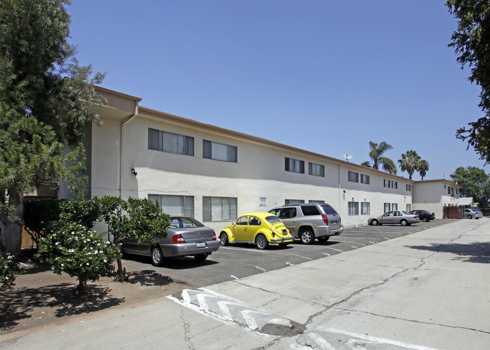 WindSong Apartments in San Diego, CA - Building Photo