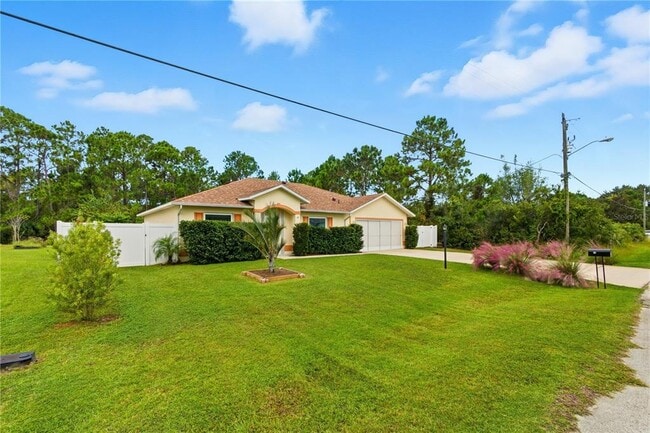 14 Frenora Ln in Palm Coast, FL - Building Photo - Building Photo