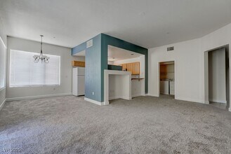 59 E Agate Ave in Las Vegas, NV - Building Photo - Building Photo