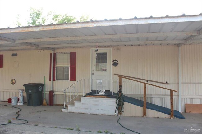 1304 Breezy Dr in Mission, TX - Building Photo - Building Photo
