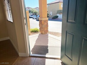 7078 Glacier River Ave in Las Vegas, NV - Building Photo - Building Photo