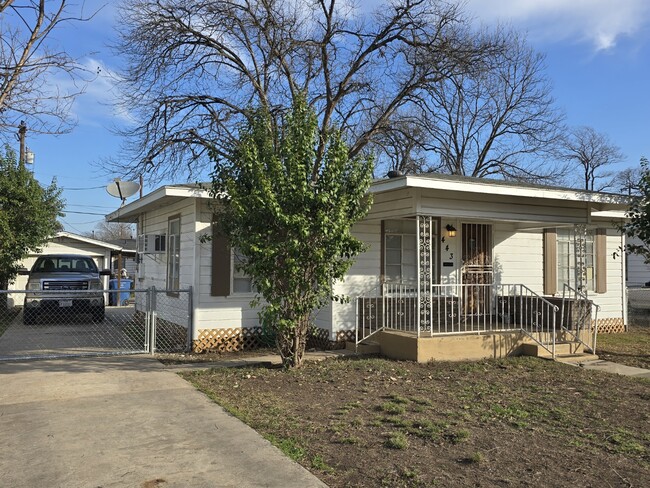 443 Fargo Ave in San Antonio, TX - Building Photo - Building Photo