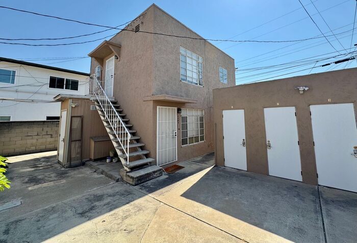 4578-82.5 34th St in San Diego, CA - Building Photo