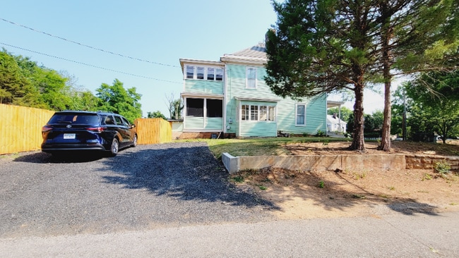 property at 1003 Rivermont Ave