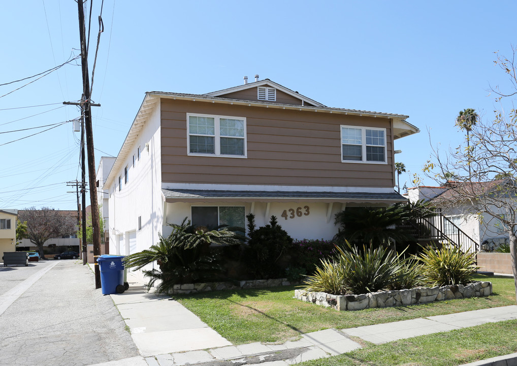 4363 Coolidge Ave in Los Angeles, CA - Building Photo