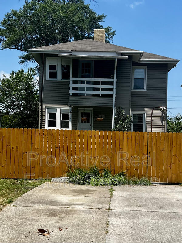 1623 Lafayette Blvd