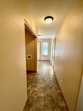 61385 Sally Ln in Bend, OR - Building Photo - Building Photo