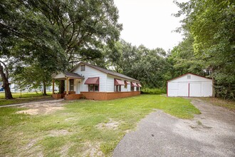 4406 Richard St in Moss Point, MS - Building Photo - Building Photo