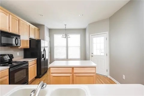 13833 Willesden Cir in Fishers, IN - Foto de edificio - Building Photo