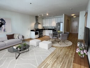 Daymark Uptown in Minneapolis, MN - Foto de edificio - Building Photo