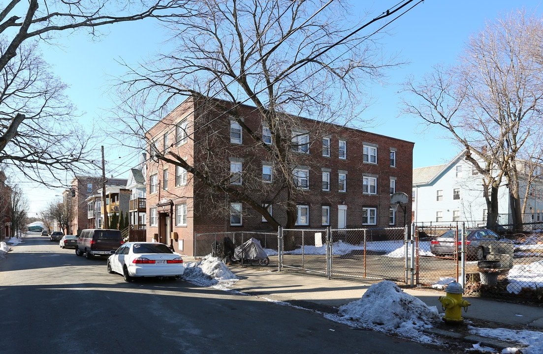 32 Perkins St in Salem, MA - Foto de edificio