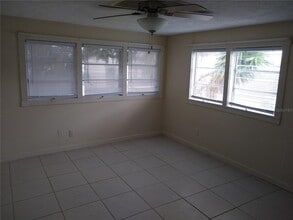 205 52nd Ave Dr W in Bradenton, FL - Building Photo - Building Photo