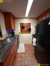 111 Gainsborough St, Unit 207 in Boston, MA - Foto de edificio - Building Photo