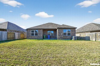 1829 Tyne Way in Crowley, TX - Foto de edificio - Building Photo