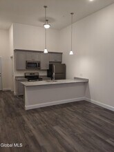 12 White St in Cohoes, NY - Building Photo - Building Photo