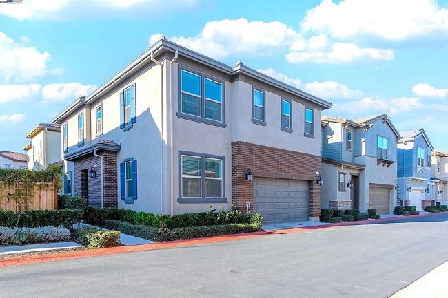 property at 16 W Piazza St