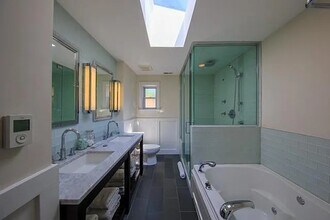 2164 N Bell Ave in Chicago, IL - Building Photo - Building Photo