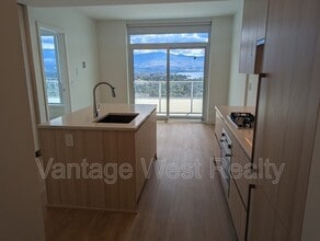 1626 Water St in Kelowna, BC - Building Photo - Building Photo