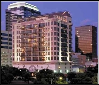 Plaza Lofts in Austin, TX - Building Photo