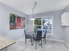 286 Leawood Cir in Naples, FL - Foto de edificio - Building Photo