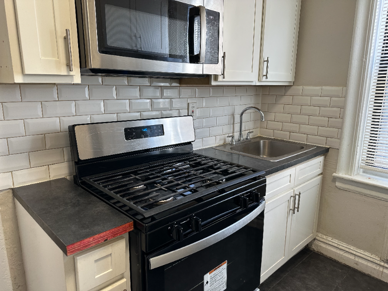 93 Fairview Ave in Jersey City, NJ - Building Photo