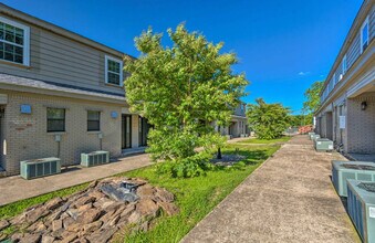 802 S Elm St in Little Rock, AR - Building Photo - Building Photo