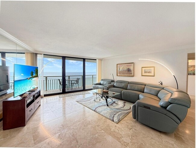 3000 N Ocean Dr, Unit 40E in Riviera Beach, FL - Foto de edificio - Building Photo