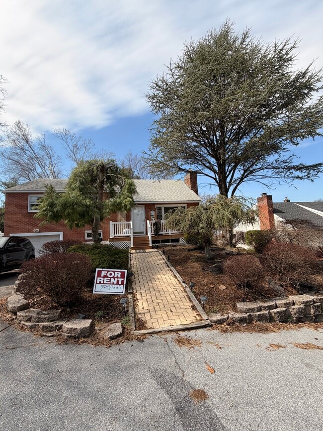 property at 202 Fleetwood Dr