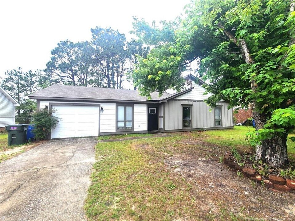 1540 Graystone Rd in Fayetteville, NC - Building Photo