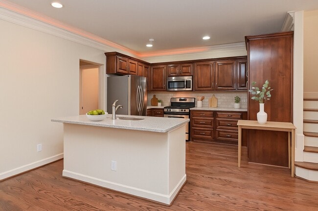 5813 Washington Ave in Houston, TX - Building Photo - Building Photo