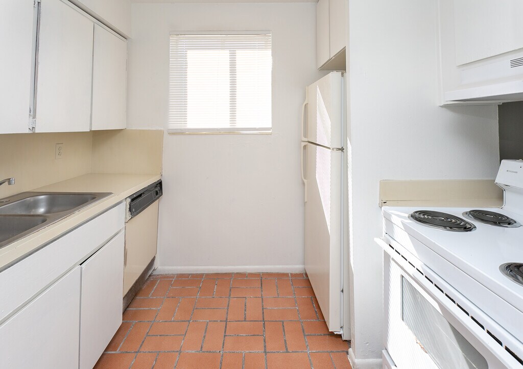 Peoples Choice Apartments LLC in Jacksonville, FL