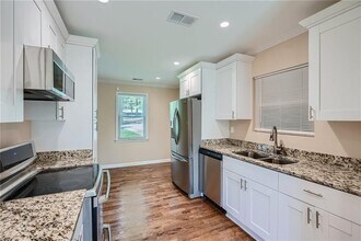 2534 Niskey Lake Rd SW in Atlanta, GA - Building Photo - Building Photo