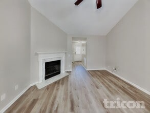 989 Chesire Way in Gallatin, TN - Building Photo - Building Photo