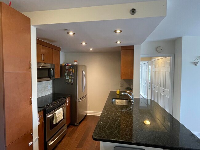 20 2ND St in Jersey City, NJ - Foto de edificio - Building Photo