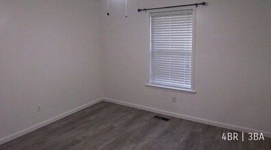 1242 W Tyler Ln in Nixa, MO - Building Photo - Building Photo