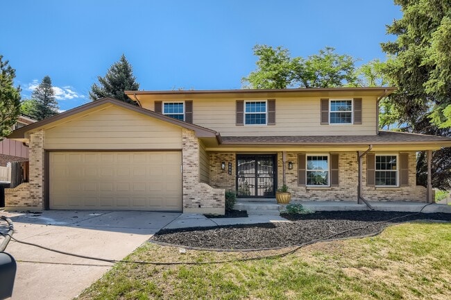 4094 S Willow Way in Denver, CO - Building Photo - Building Photo