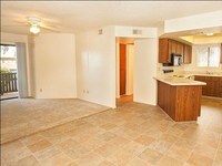 Building Photo - Silver Creek Apartments in Phoenix, Arizona