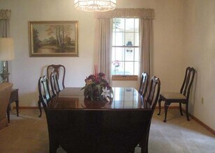 121 Clubhouse Cir in West Middlesex, PA - Building Photo - Building Photo