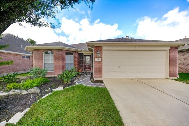 3259 Enchanted Hollow Ln