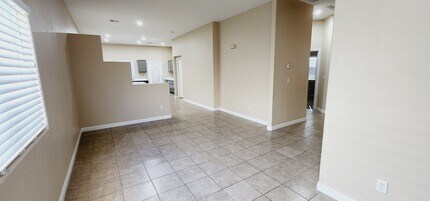 1631 Marion Bennet Dr in Las Vegas, NV - Building Photo - Building Photo