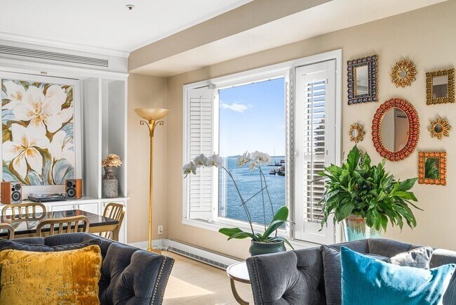 20 Rowes Wharf in Boston, MA - Building Photo - Building Photo