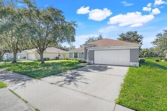 308 Coventry Estates Blvd in Deltona, FL - Foto de edificio - Building Photo