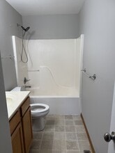 2539 SE 8th Ct in Des Moines, IA - Building Photo - Building Photo