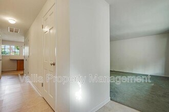 3385 Camellia Dr S in Salem, OR - Building Photo - Building Photo