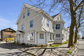 1 Harmony St in Stonington, CT - Building Photo - Building Photo